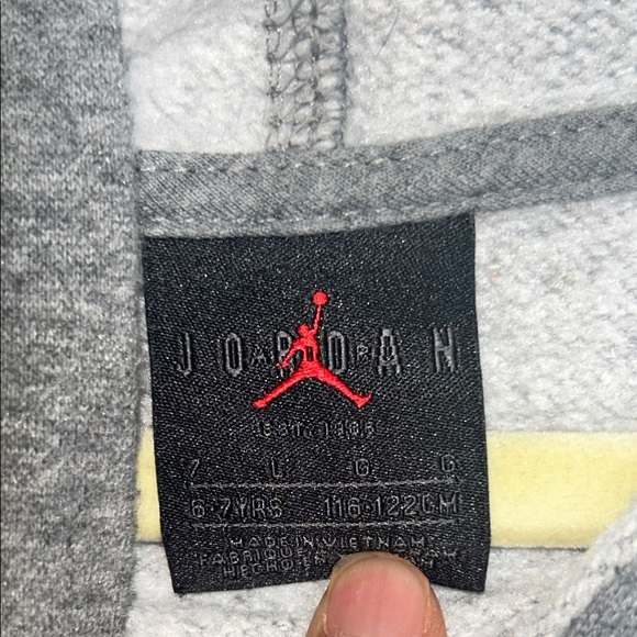 317. Nike Jordan Gray Hoodie Sweatshirt Pullover size 7 - Picture 3 of 5